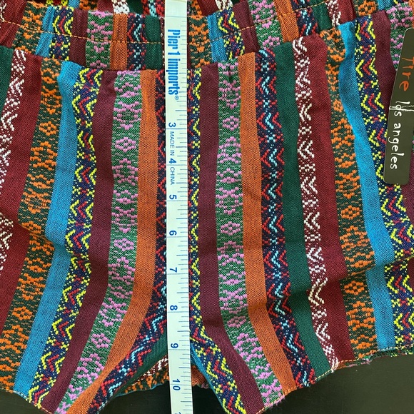 Fire Los Angeles Shorts Juniors Sz 13 Aztec Pattern - Picture 6 of 7